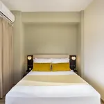 Dandelion Apartment *