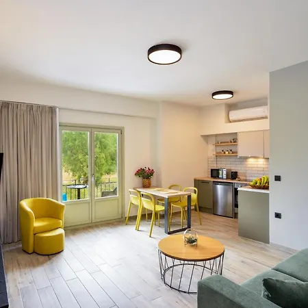 Dandelion Apartment *