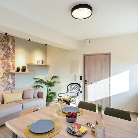 Dandelion Apartment