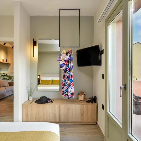 Dandelion Apartment *