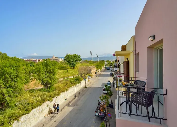 Dandelion Apartment *